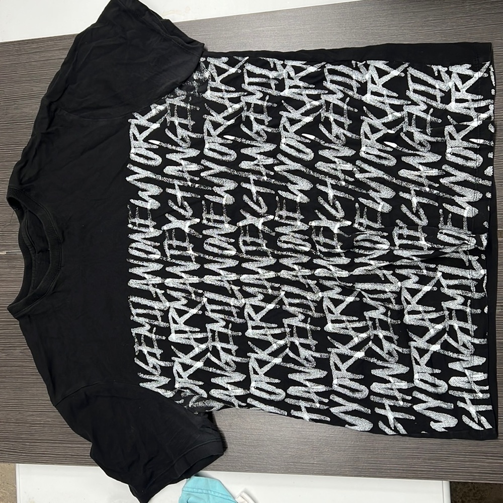 Armani Exchange t shirt like new